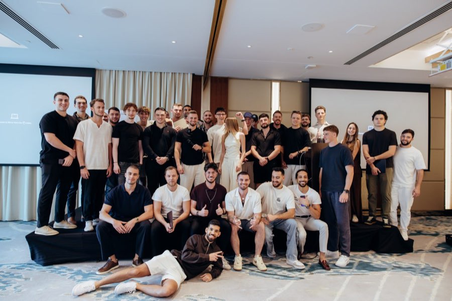 Agency owners at a License & Scale mastermind event